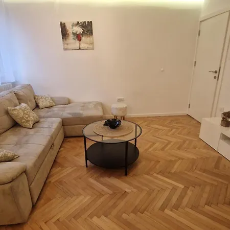 Aurora * 베오그라드